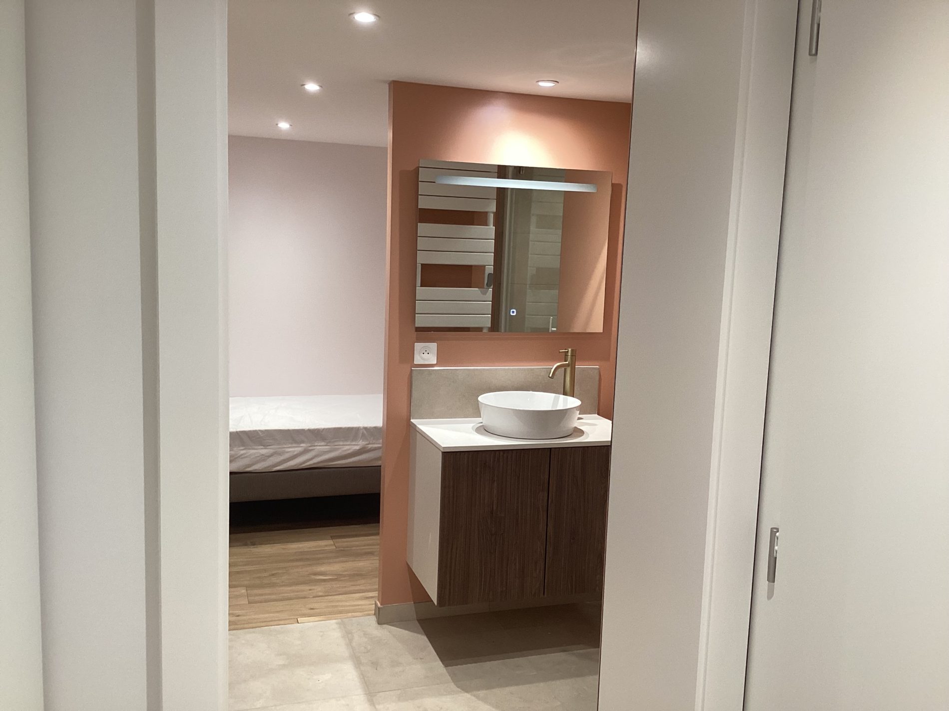 Studio de 30 m² entièrement repensé pour une nouvelle vie